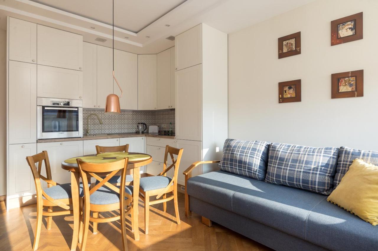 Piękna 2-Bedroom Apartment Warszawa Zewnętrze zdjęcie