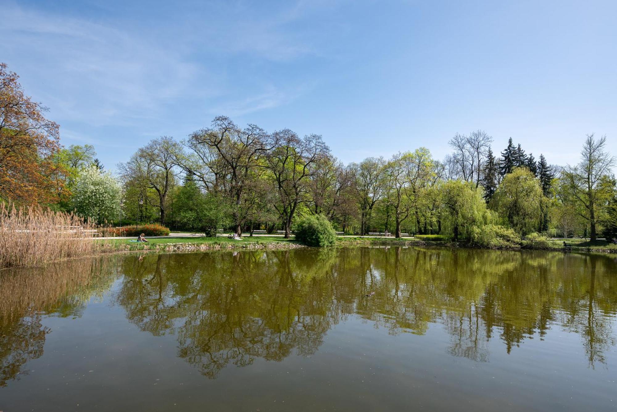 Piękna 2-Bedroom Apartment Warszawa Zewnętrze zdjęcie